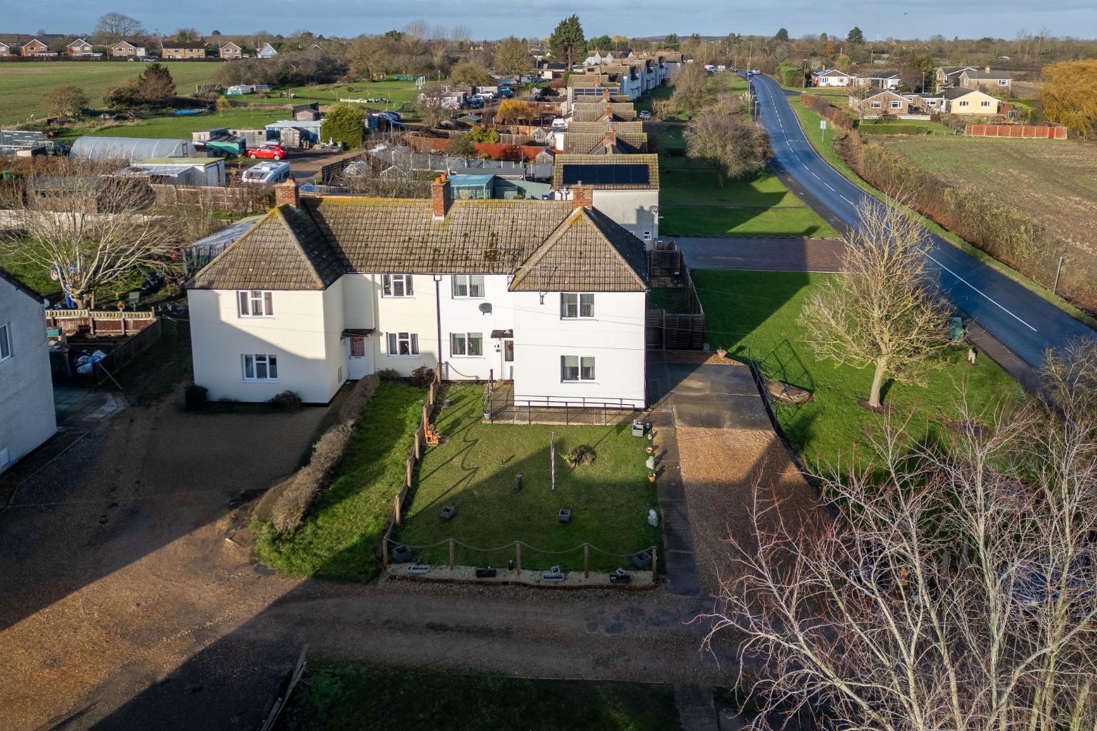 Charming 3-Bedroom Semi-Detached Home with Stunning Field Views on Fenton Road, Warboys