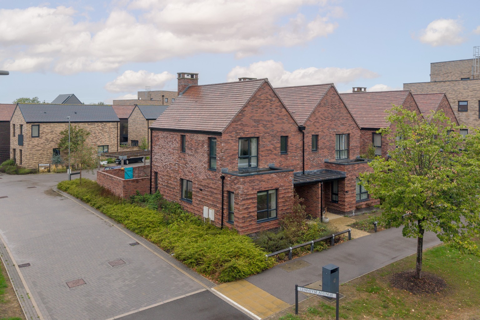 Modern Three Bedroom Home in Alconbury Weald