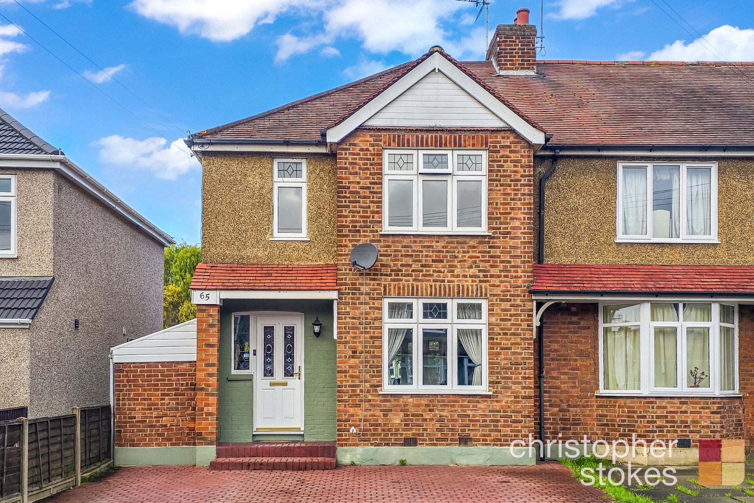 Brookfield Gardens, Cheshunt, EN8