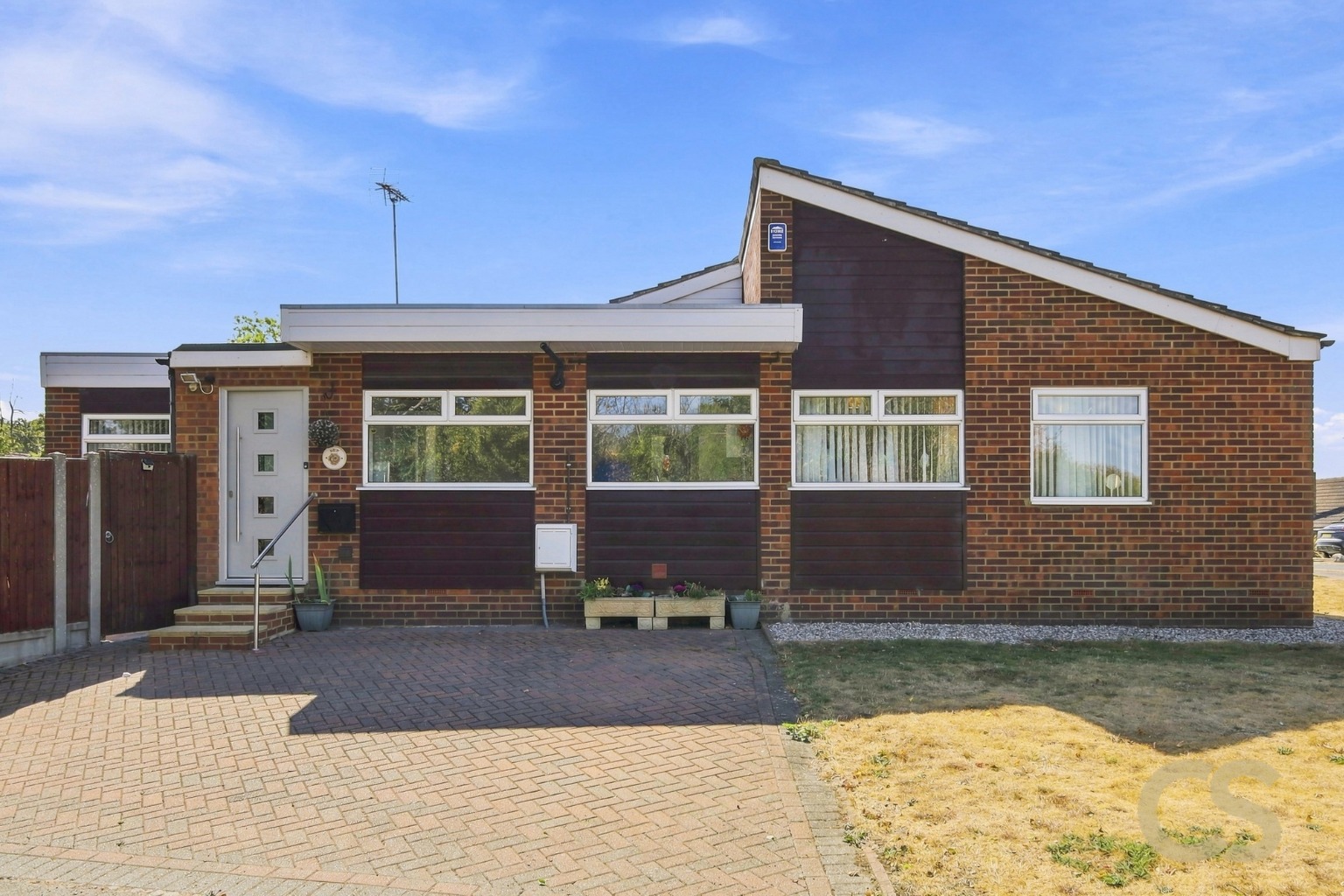 Maplecroft Lane, Nazeing, EN9