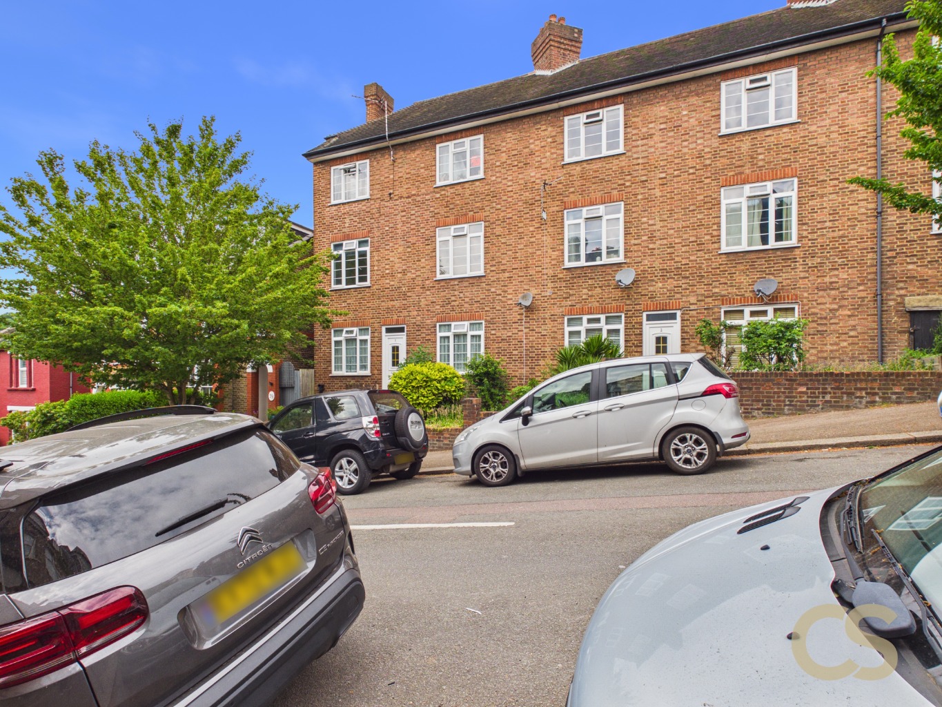 Risborough Court, Muswell Hill, N10 3PP